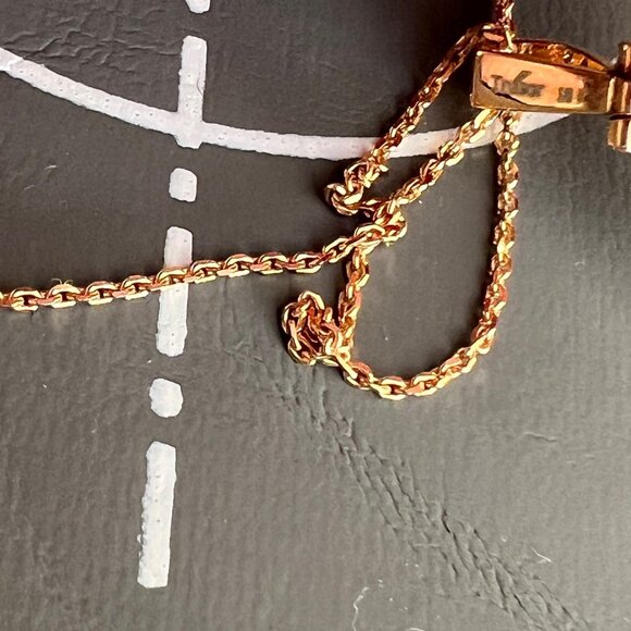 Tresor Signature Logo Diamond Pendant 18kt rose gold 18" chain necklace EUC - Picture 10 of 12